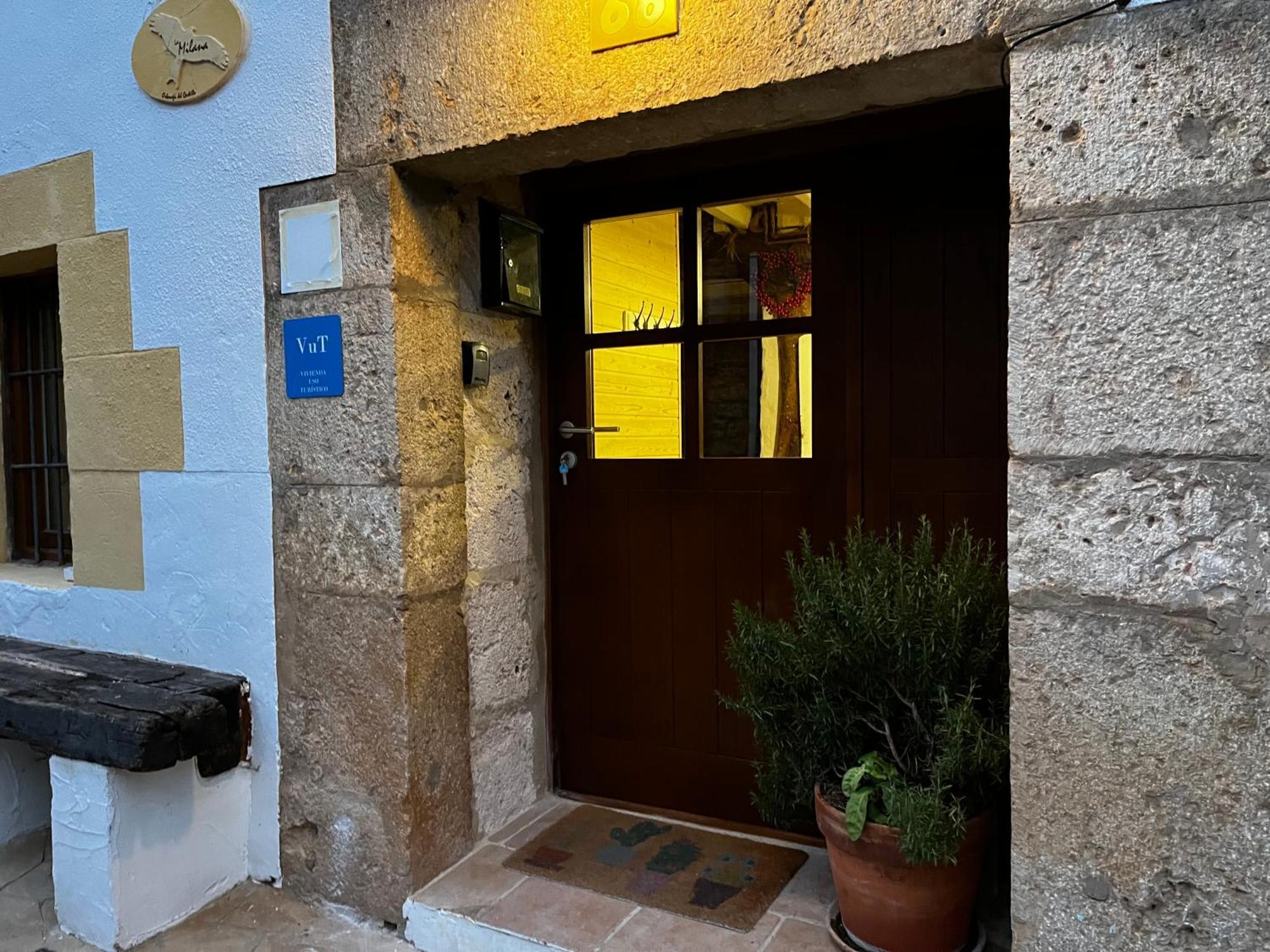 La Milana, Orbaneja Del Castillo Exterior foto